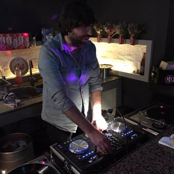 Dingo's - Dj - Cocktail Bars Near Me - Collingwood, VIC