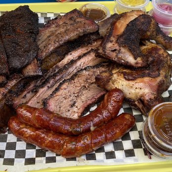Fikscue Craft BBQ - Beef back ribs, Dino rib, 1/2 lb brisket, sausage, chicken thighs - Barbeque Near Me - Alameda, California Fikscue Craft BBQ - Beef back ribs, Dino rib, 1/2 lb brisket, sausage, chicken thighs - Barbeque Near Me - Alameda, California