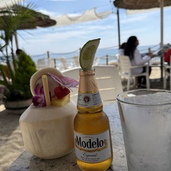Paradise Cove Beach Cafe - Drinks - American Near Me - Malibu, California