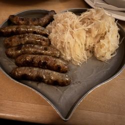 Bratwurstherzl - 6 mit Kraut. 11.80 €