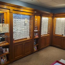 Family Eye Care Associates