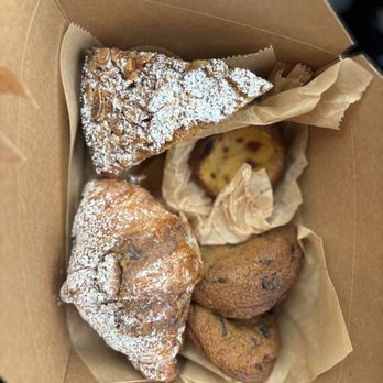Weltons Tiny Bakeshop - Bakeries Near Me - Charleston, South Carolina