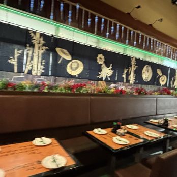 Chopstix - Decor - Japanese Near Me - Forest Hill, Maryland