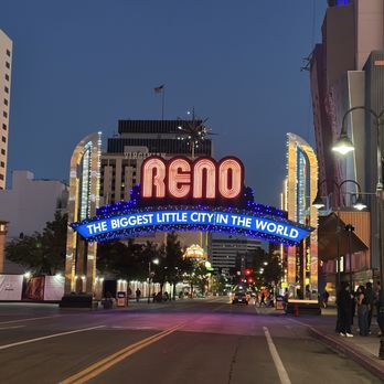 New Reno Arch - Night Views - Landmarks & Historical Buildings Near Me - Reno, Nevada