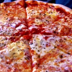 Da Canio Puerto - Pizza Margarita. Best Pizza I have ever had.