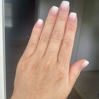 COCO Nail Bar - Natural & soft ombré fill in on natural nail - Nail Salons Near Me - Algonquin, Illinois