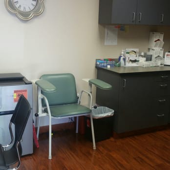 Central Valley Diagnostic Lab - Nice and tidy work station - Laboratory Testing Near Me - Merced, California Central Valley Diagnostic Lab - Nice and tidy work station - Laboratory Testing Near Me - Merced, California