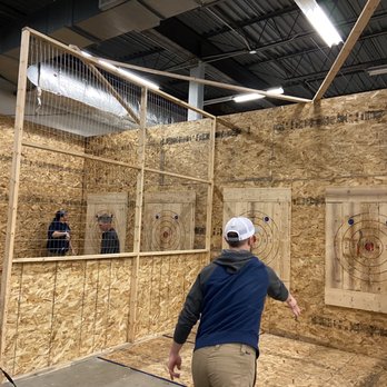 Maximum Axe Throwing - Axe Throwing Near Me - Machesney Park, Illinois