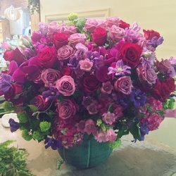 Martha E. Harris Flowers & Gifts