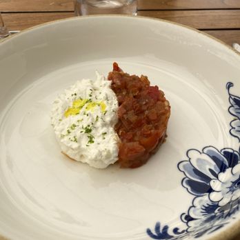 Ron Gastrobar - Burrata and tomatoes - French Near Me - Amsterdam, New Hampshire