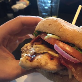 Houlihan's - Gluten free chicken sandwich - New American Near Me - Hershey, Pennsylvania Houlihan's - Gluten free chicken sandwich - New American Near Me - Hershey, Pennsylvania