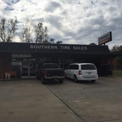 Southern Tire Sales - Busy place, lots of customers for a Wednesday afternoon