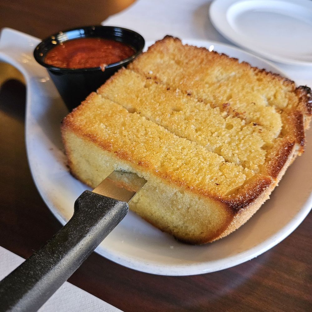 Papa Luigi's - Mama Maria's Buttery Garlic Bread - Pizza Near Me - Cudahy, Wisconsin Papa Luigi's - Mama Maria's Buttery Garlic Bread - Pizza Near Me - Cudahy, Wisconsin