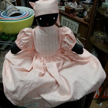 Old Town Antique Faire - I want this doll! - Antiques Near Me - Temecula, California