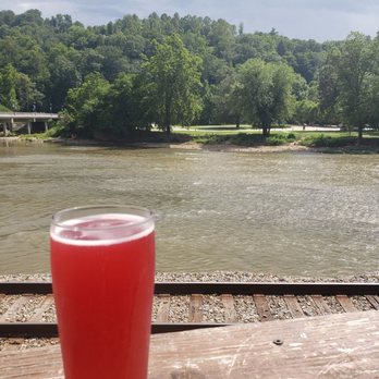 Mad Co. Brew House - Hibiscus Lemonade Saison on the French Broad River - Brewpubs Near Me - Marshall, North Carolina