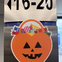 Southwest Airlines - Halloween Decor