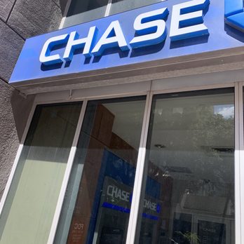 Chase Bank - Signage - Banks & Credit Unions Near Me - Miami, Florida Chase Bank - Signage - Banks & Credit Unions Near Me - Miami, Florida