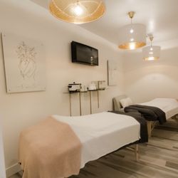 Rosehaven Skin Bar