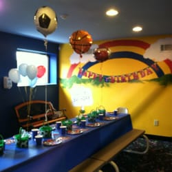 Rainbow Play Systems Inc - Birthday room