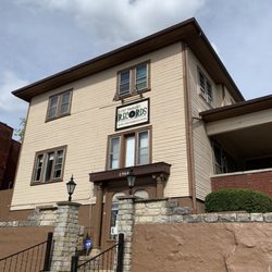 Lost Weekend Records - Exterior
