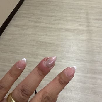 Daisy Nails - Nail Salons Near Me - Lancaster, California