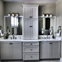 Chesapeake Bay Cabinet Company - Awesome Master Bath Vanity!
