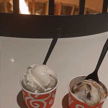 Salt & Straw - Scoops from 04/26/24 by the outside fire. - Ice Cream & Frozen Yogurt Near Me - Kirkland, Washington