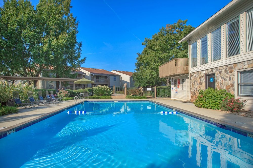 LAUREL RIDGE APARTMENTS Updated September 2024 4715 Bonny Oaks Dr Ofc, Chattanooga