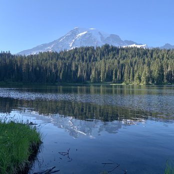 Reflection Lakes Loop Hike - Hiking Near Me