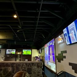 Flowing Tide Pub 4 - Inside