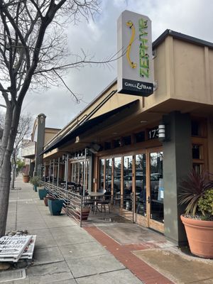 Zephyr Grill & Bar by null