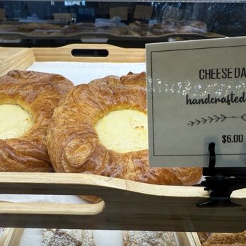 Dudley's Bakery - Delis Near Me - Santa Ysabel, California
