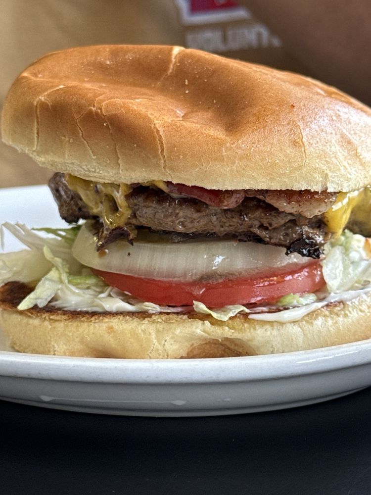 Linda's Coffee Shop Logo