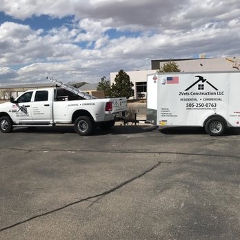 2Vets Construction - a truck towing a trailer - General Contractors Near Me - Albuquerque, New Mexico