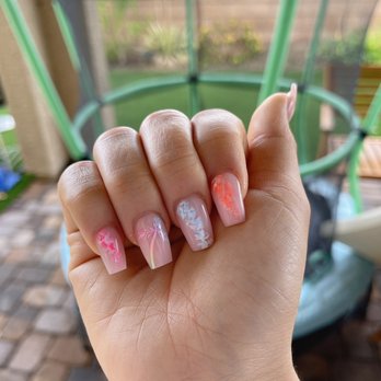 Swan Nails - Nail Salons Near Me - Las Vegas, Nevada