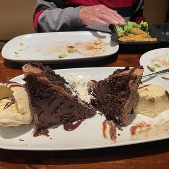 LongHorn Steakhouse - Omg! The Longhorn Stampede is Delicious!!! - Steakhouses Near Me - Round Rock, Texas