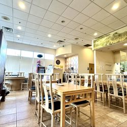 Dumplings N More - Interior