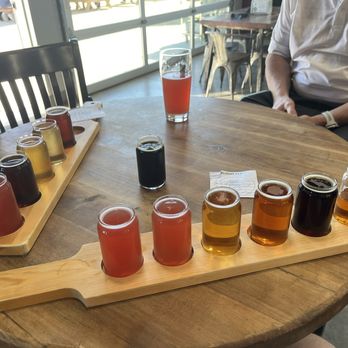 Weekend Beer Company - Multi flights - Breweries Near Me - Grants Pass, Oregon Weekend Beer Company - Multi flights - Breweries Near Me - Grants Pass, Oregon