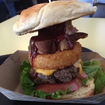Boba Burger - Levon, beef, onion ring, tomato, lettuce & onion - Burgers Near Me - Morton Grove, Illinois