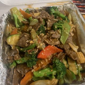 Thai Nary BBQ - 51. Mongolian Beef Sizzling Plate - Thai Near Me - Azusa, California Thai Nary BBQ - 51. Mongolian Beef Sizzling Plate - Thai Near Me - Azusa, California