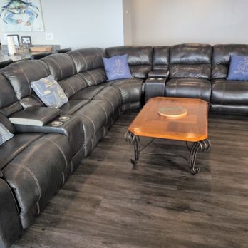 Salt And Sea Cleaning - Finished living room - Home Cleaning Near Me - Seaside, Oregon Salt And Sea Cleaning - Finished living room - Home Cleaning Near Me - Seaside, Oregon