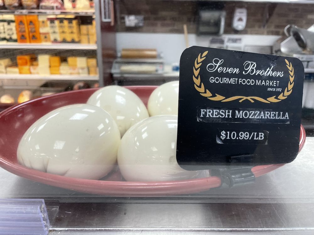 SEVEN BROTHERS GOURMET Updated October 2024 69 Photos & 65 Reviews 2831 Long Beach Rd