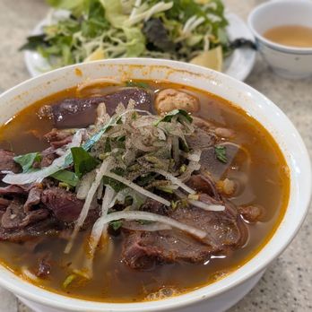 Kim Hoa Hue Restaurant 2 - Large Bun Bo Hue - Vietnamese Near Me - Temple City, California