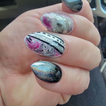 No 1 Nail - Very detailed designs - Nail Salons Near Me - Dubuque, Iowa