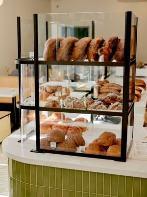 Lodge Bread Company Beverly Hills by null