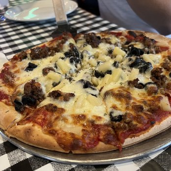 Cimino's Little Italy - Delicious Classic Pizza - Pizza Near Me - Freeport, Illinois Cimino's Little Italy - Delicious Classic Pizza - Pizza Near Me - Freeport, Illinois