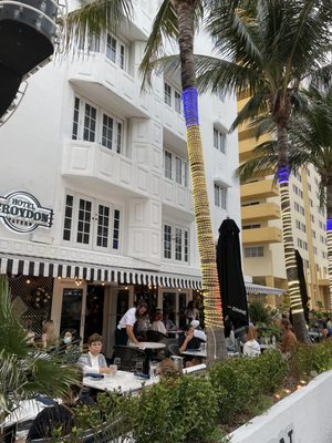 The Tavern - American Restaurant in Miami Beach by null