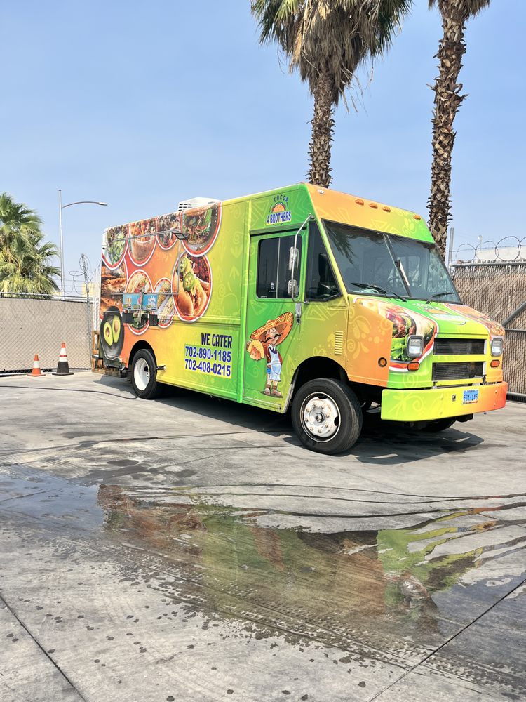 Tacos 4 Brothers Las Vegas Roadtrippers - O
