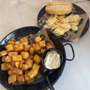 100 Montaditos - Ali oli Potatoes - Spanish Near Me - Miami Lakes, Florida 100 Montaditos - Ali oli Potatoes - Spanish Near Me - Miami Lakes, Florida
