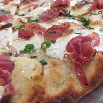 Juliana's - No 1 is sooooo good - Pizza Near Me - Brooklyn, New York Juliana's - No 1 is sooooo good - Pizza Near Me - Brooklyn, New York